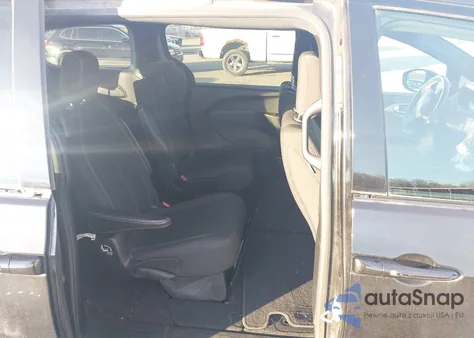 2021 Chrysler Pacifica Touring from USA, damaged, VIN 2C4RC1FG5MR556633